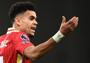 瑞士天空：利物浦明确表示今夏不卖迪亚斯，已在和球员谈判加薪